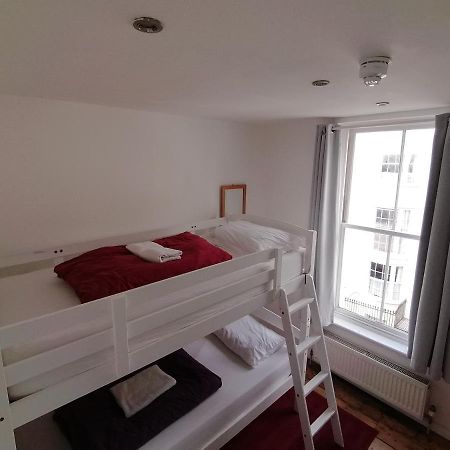Seadragon Backpackers Hostel Brighton ภายนอก รูปภาพ
