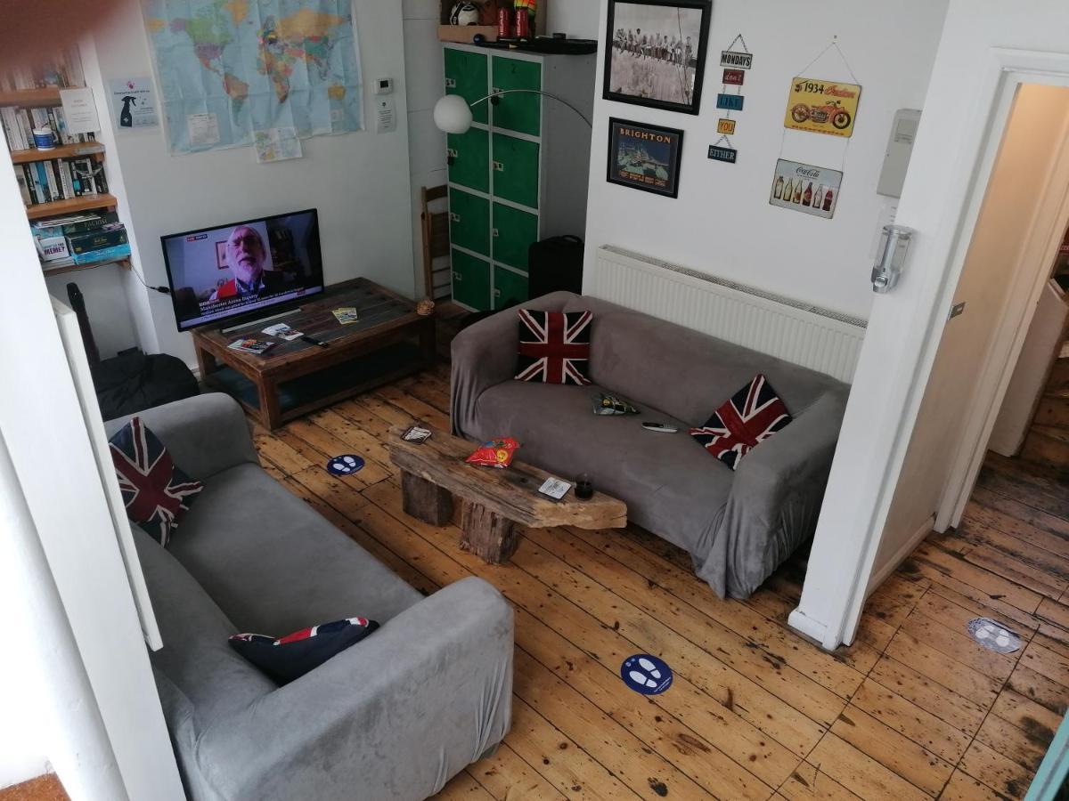 Seadragon Backpackers Hostel Brighton ภายนอก รูปภาพ