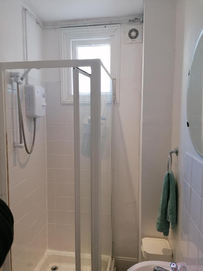 Seadragon Backpackers Hostel Brighton ภายนอก รูปภาพ