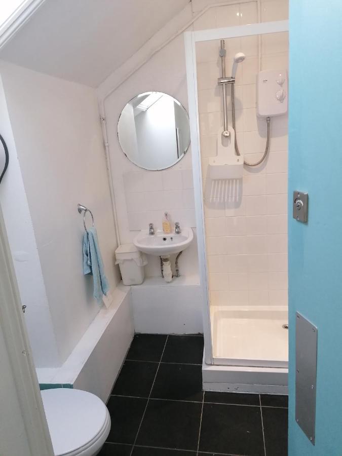 Seadragon Backpackers Hostel Brighton ภายนอก รูปภาพ